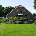 Pilsumer Warfthaus Krummhörn